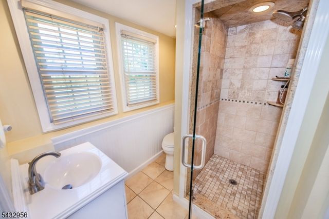 3 Knoll Rd, Fairfield Twp., NJ 07004
