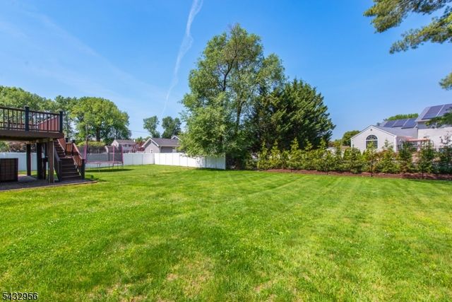 3 Knoll Rd, Fairfield Twp., NJ 07004