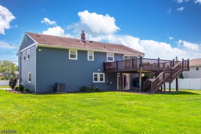 3 Knoll Rd, Fairfield Twp., NJ 07004