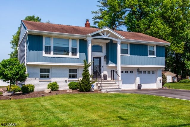 3 Knoll Rd, Fairfield Twp., NJ 07004