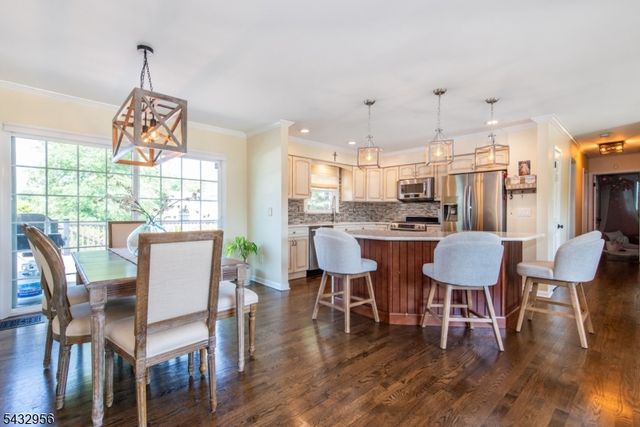 3 Knoll Rd, Fairfield Twp., NJ 07004