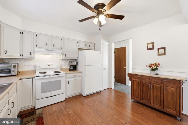 55 PLYMOUTH RD, Hammonton, NJ 08037