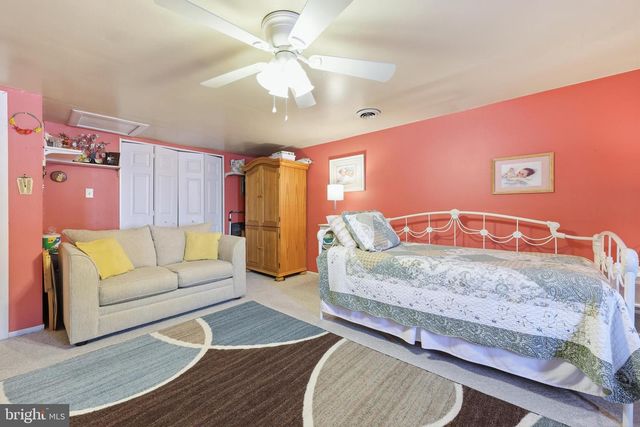 55 PLYMOUTH RD, Hammonton, NJ 08037