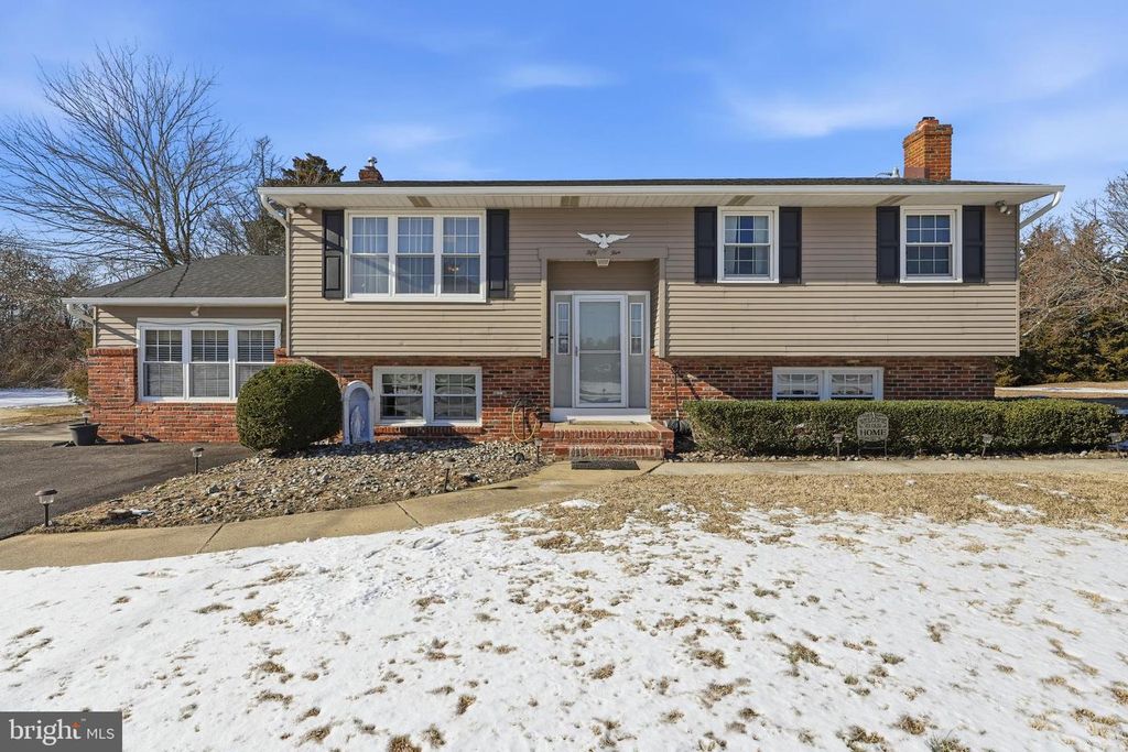 55 PLYMOUTH RD, Hammonton, NJ 08037