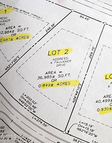 4 Faulkner Drive, Halfmoon, NY 12188