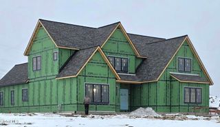 4 Faulkner Drive, Halfmoon, NY 12188