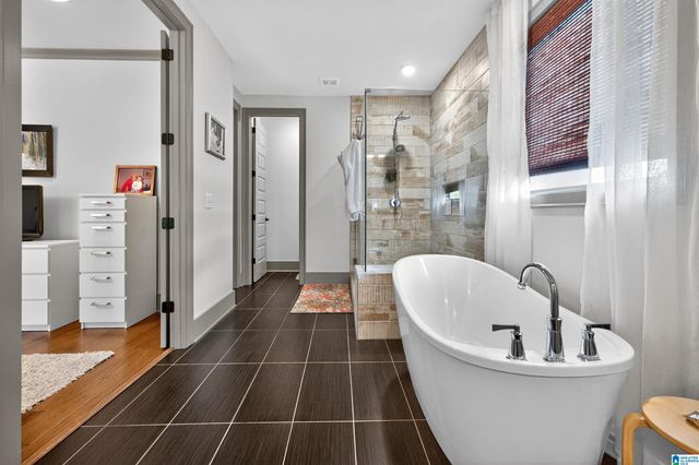 2400 BLACKRIDGE DRIVE, Hoover, AL 35244