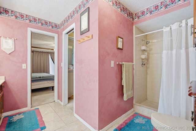 8714 S 69th East Avenue, Tulsa, OK 74133