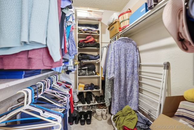 8714 S 69th East Avenue, Tulsa, OK 74133