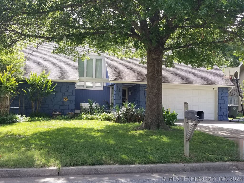 8714 S 69th East Avenue, Tulsa, OK 74133