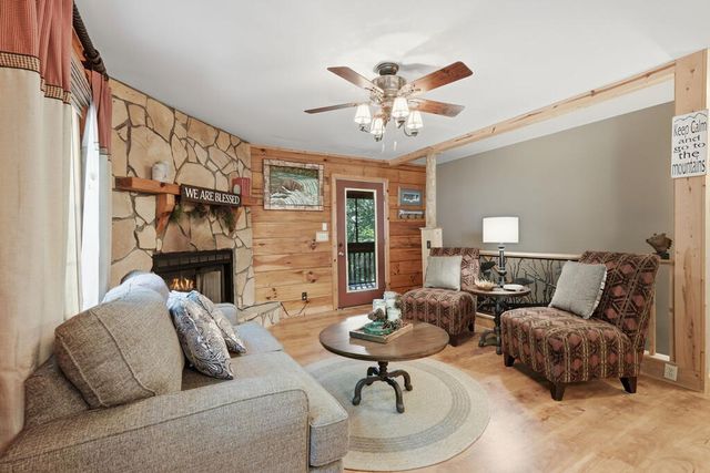 288 Ridgecrest Circle, Ellijay, GA 30540
