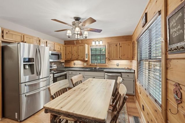 288 Ridgecrest Circle, Ellijay, GA 30540