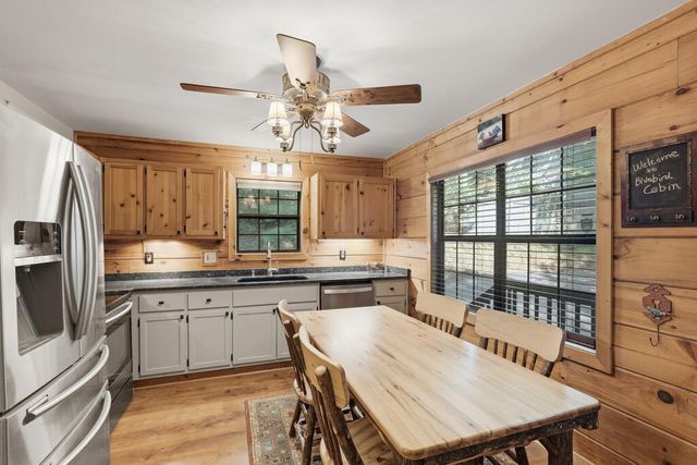 288 Ridgecrest Circle, Ellijay, GA 30540