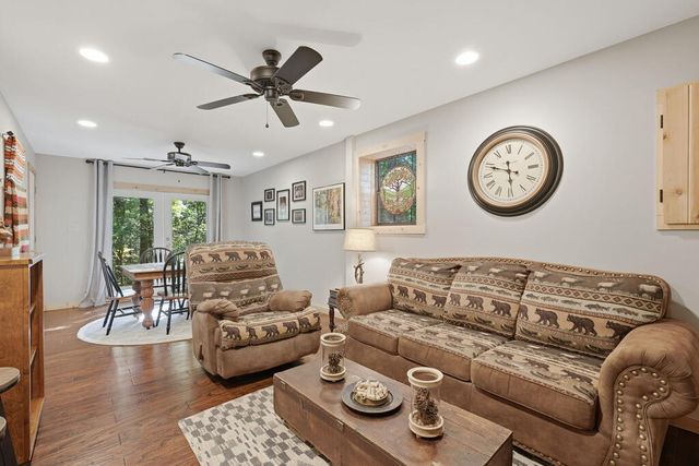 288 Ridgecrest Circle, Ellijay, GA 30540