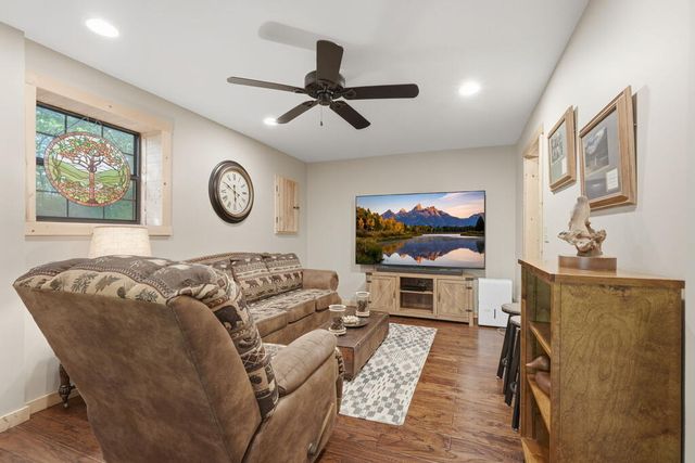 288 Ridgecrest Circle, Ellijay, GA 30540