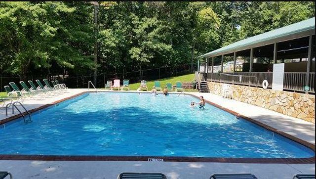 288 Ridgecrest Circle, Ellijay, GA 30540