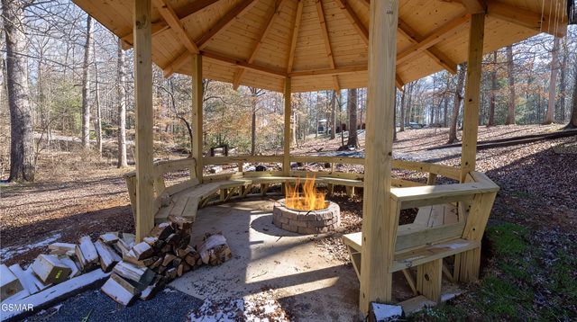 1501 Peach Tree Street, Pigeon Forge, TN 37862