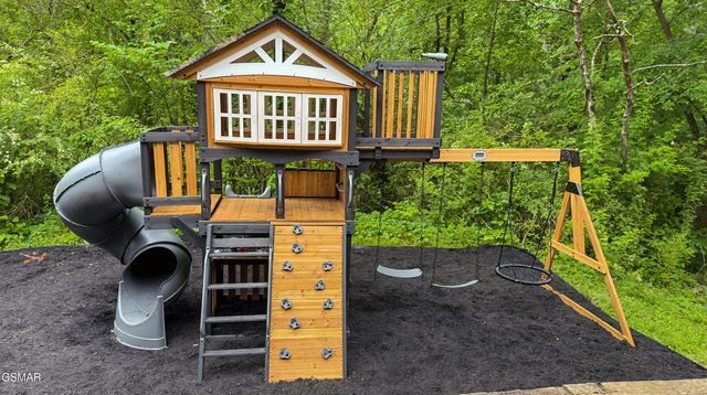 1501 Peach Tree Street, Pigeon Forge, TN 37862