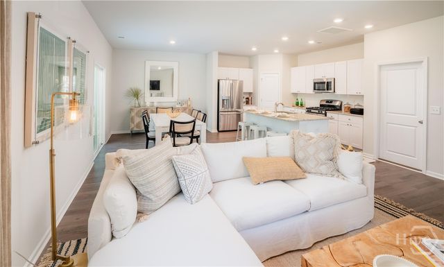 104 Petalridge Way, Savannah, GA 31302