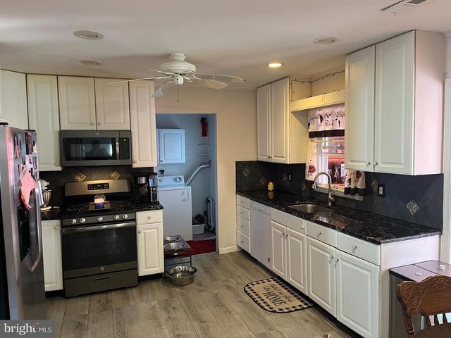 309 LAWRENCE DR, Lanoka Harbor, NJ 08734