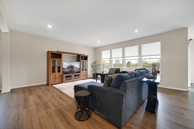 11388 Clyde Drive, Crown Point, IN 46307
