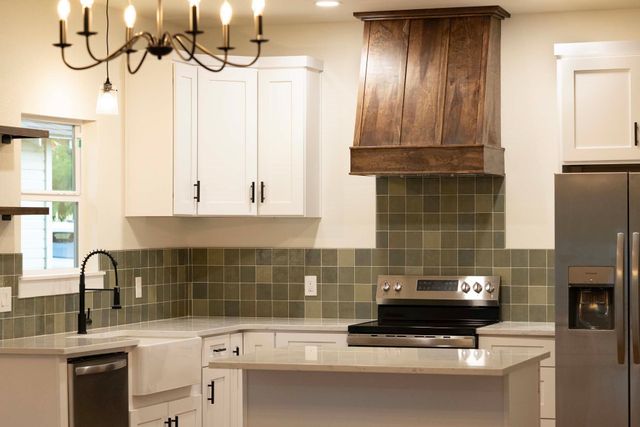 321 S Rusk, Weatherford, TX 76086