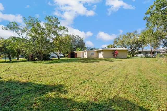 123 Aldea Court, Port St Lucie, FL 34952