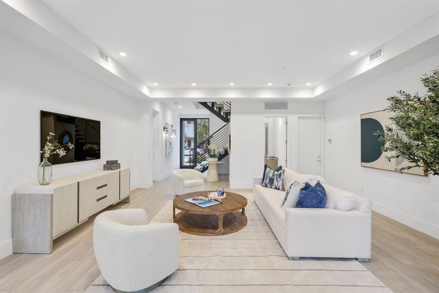 408 SE 2nd Street, Delray Beach, FL 33483