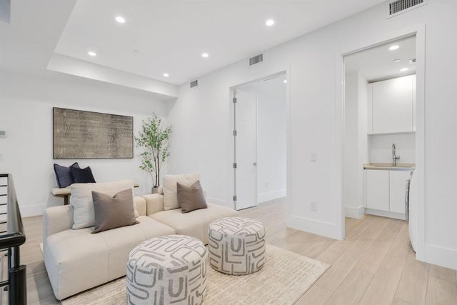 408 SE 2nd Street, Delray Beach, FL 33483