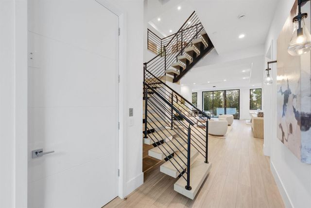 408 SE 2nd Street, Delray Beach, FL 33483