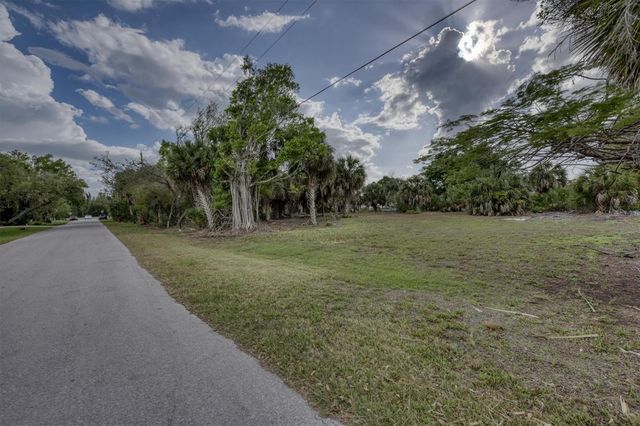 3015 BANYAN WAY, Punta Gorda, FL 33950