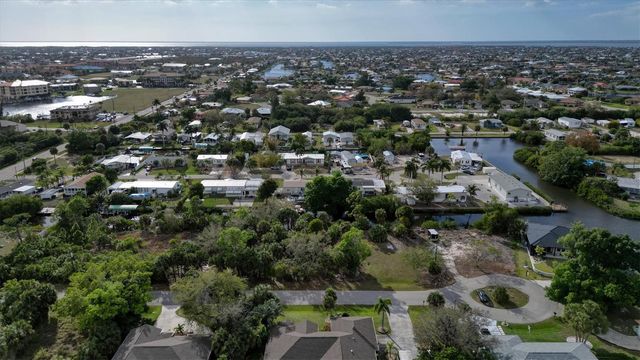 3015 BANYAN WAY, Punta Gorda, FL 33950