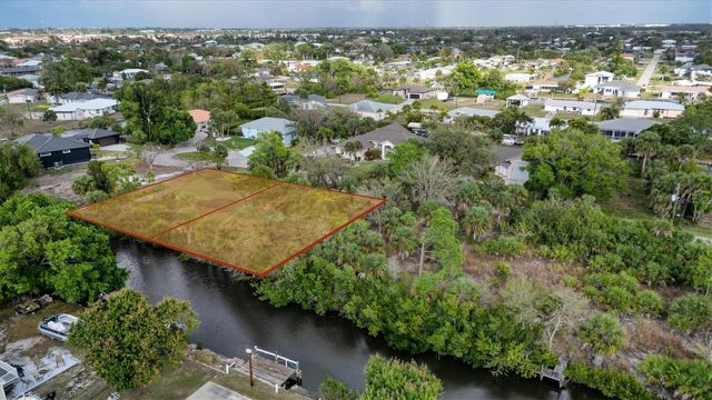 3015 BANYAN WAY, Punta Gorda, FL 33950