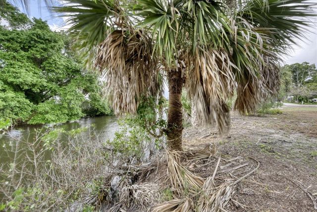 3015 BANYAN WAY, Punta Gorda, FL 33950