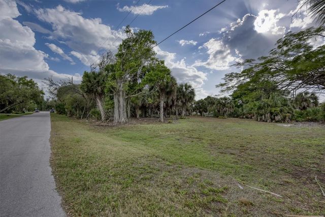 3015 BANYAN WAY, Punta Gorda, FL 33950