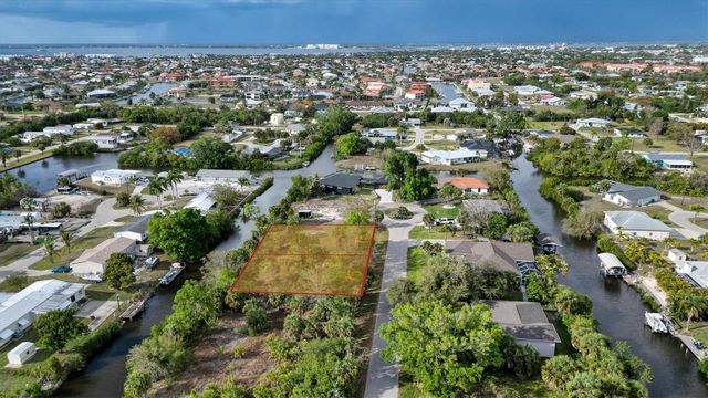 3015 BANYAN WAY, Punta Gorda, FL 33950