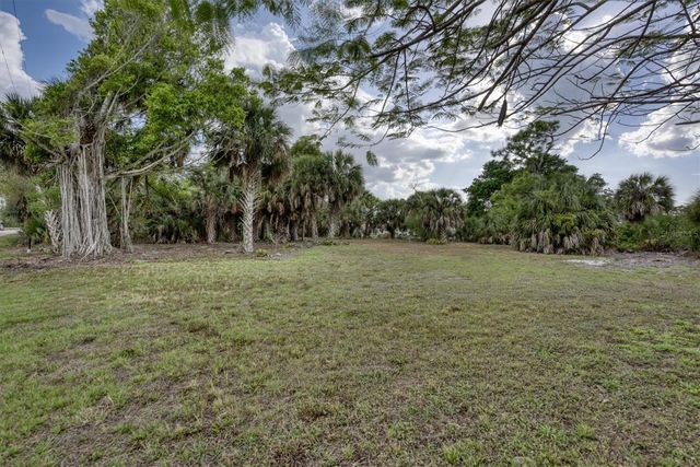 3015 BANYAN WAY, Punta Gorda, FL 33950