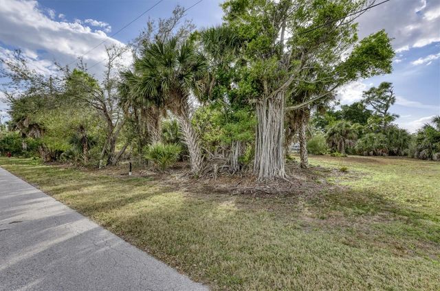 3015 BANYAN WAY, Punta Gorda, FL 33950