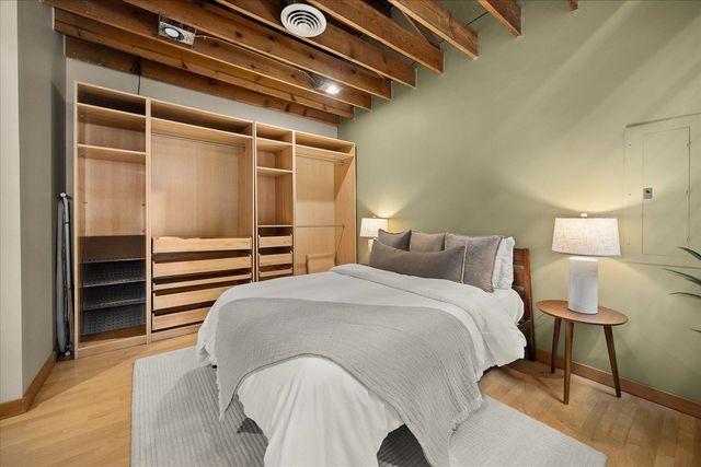 152 S Jefferson St, Spokane, WA 99201