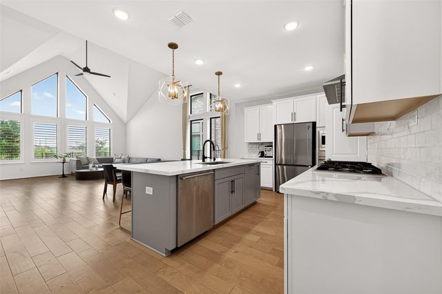 19335 Hackberry Hollow Trail, Cypress, TX 77433