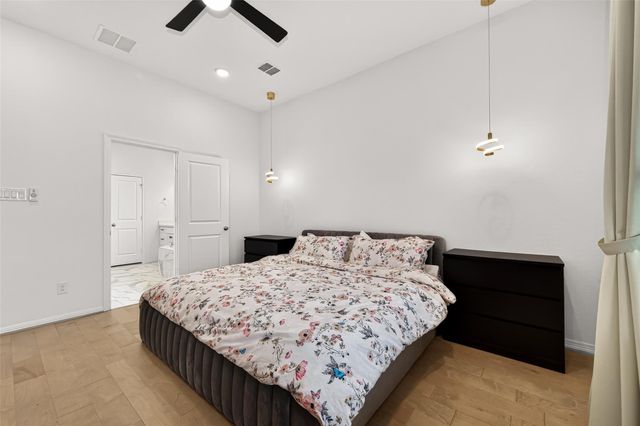 19335 Hackberry Hollow Trail, Cypress, TX 77433