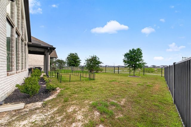 19335 Hackberry Hollow Trail, Cypress, TX 77433