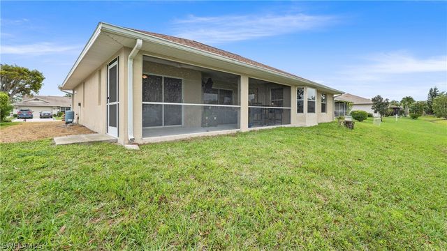 135 Estelle DR, Naples, FL 34112