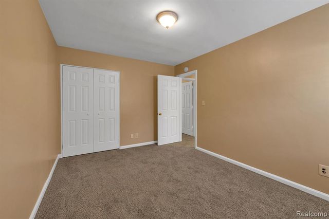 7411 N Vernon Street, Dearborn Heights, MI 48127