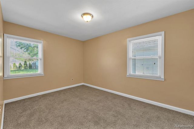 7411 N Vernon Street, Dearborn Heights, MI 48127