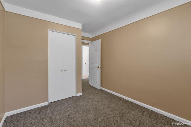 7411 N Vernon Street, Dearborn Heights, MI 48127