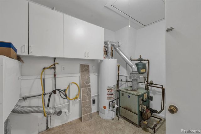 7411 N Vernon Street, Dearborn Heights, MI 48127