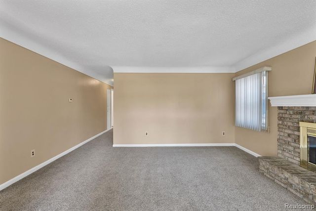7411 N Vernon Street, Dearborn Heights, MI 48127