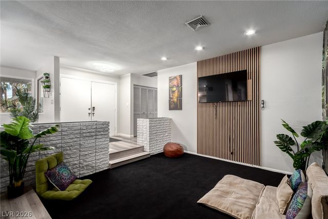 5710 Madre Mesa Drive, Las Vegas, NV 89108