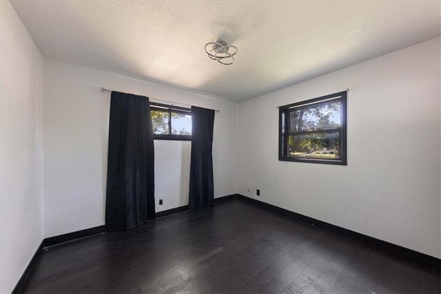 7305 E 86TH Street, Kansas City, MO 64138